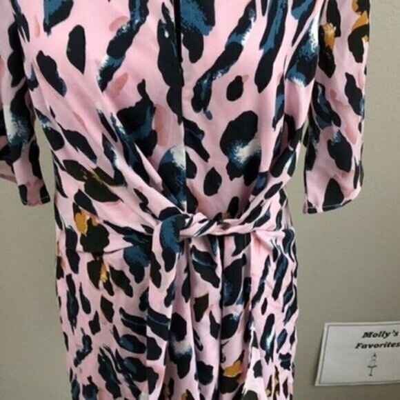 TCEC Lively Leopard Dress Short Sleeve Faux Wrap Keyhole Pink Animal Print - Picture 6 of 15